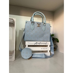 Bolso Louis Vuitton con monedero - Imagen 2