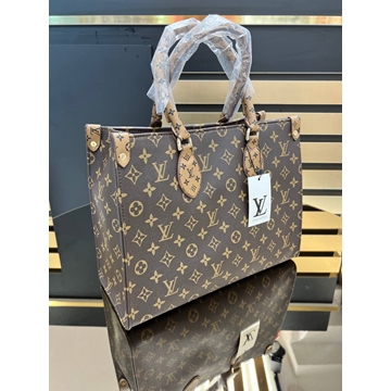 Bolso Louis Vuitton grande de polipiel - Imagen 2