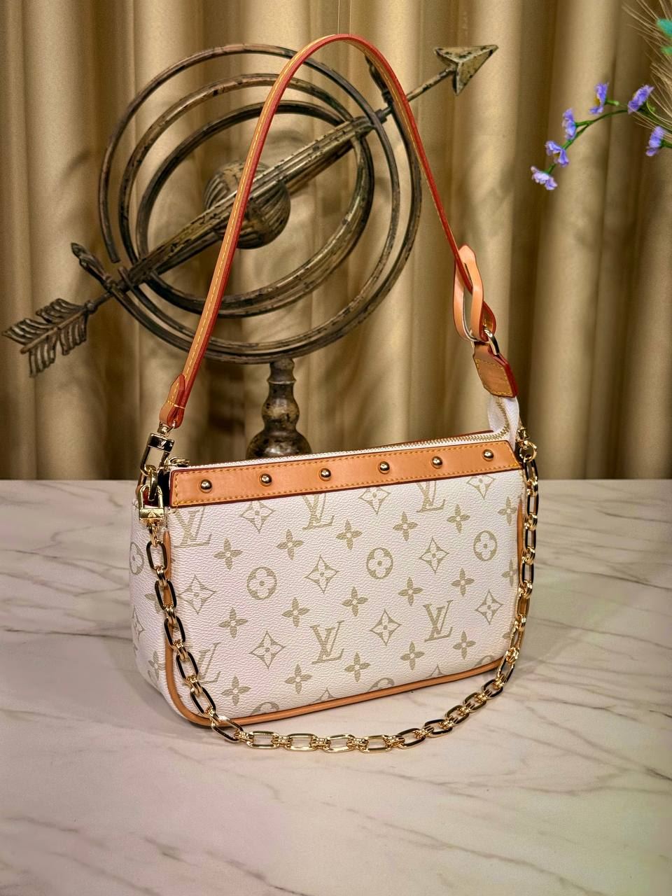 Bolso Louis Vuitton Pochette - Imagen 4