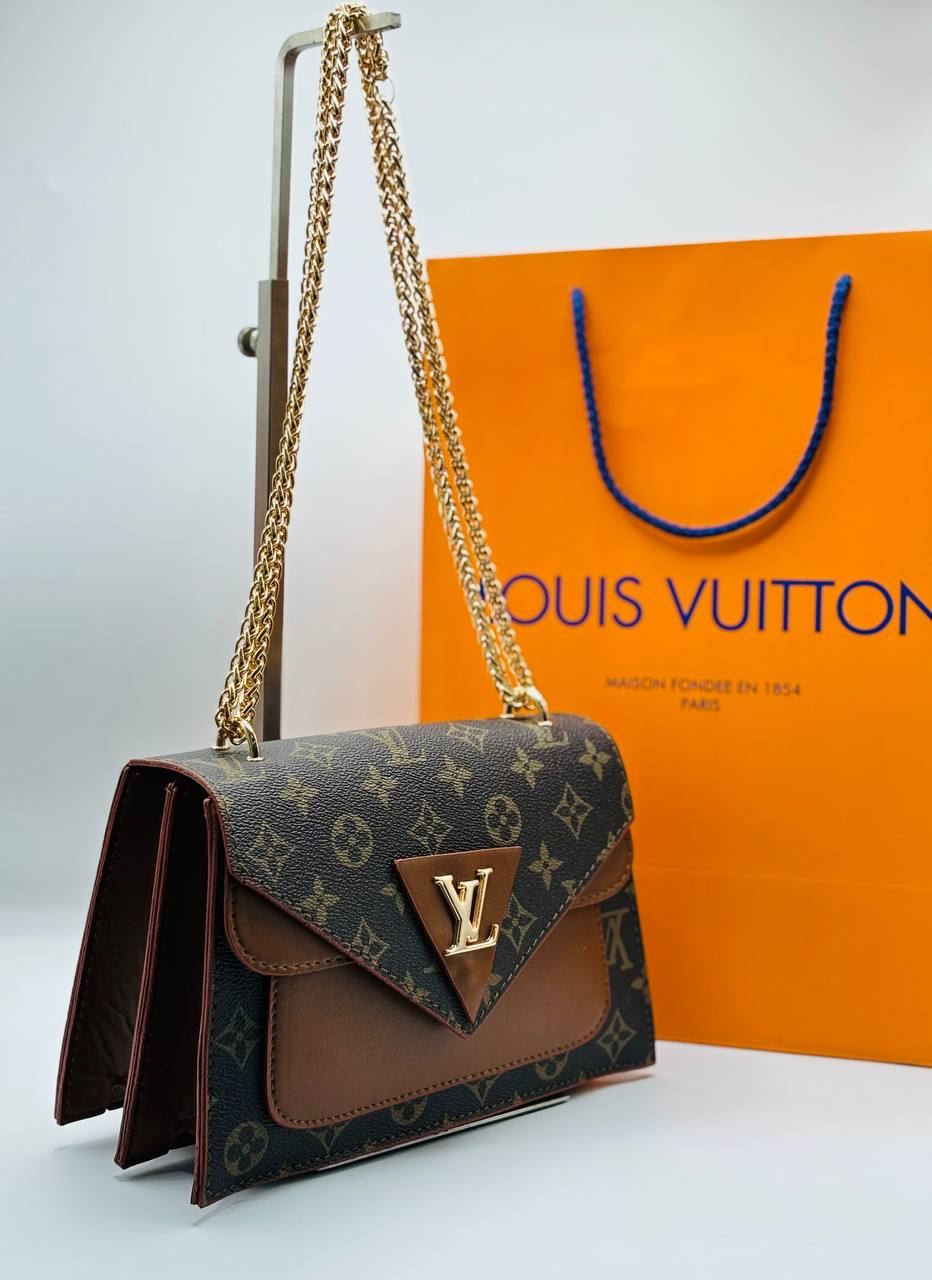 Bolso Louis Vuitton  very Chain - Imagen 2