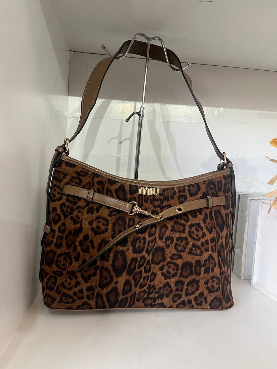 Bolso Miu Miu leopardo - Imagen 4