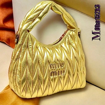 Bolso Miu Miu lineas verticales - Imagen 1