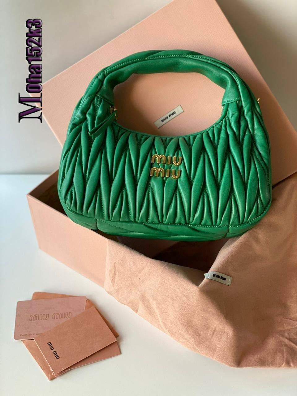 Bolso Miu Miu lineas verticales - Imagen 4