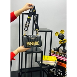 Bolso Moschino charol - Imagen 2