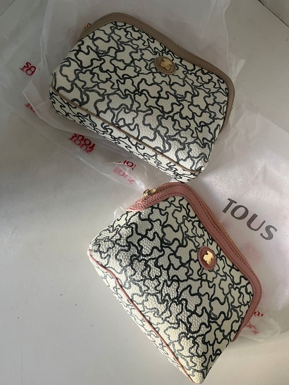 Bolso neceser estampado Tous - Imagen 2