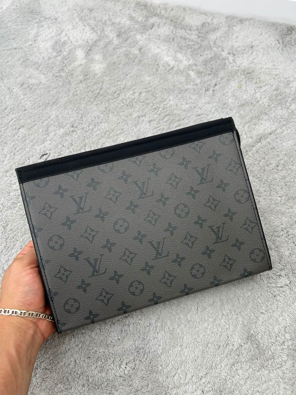 Bolso neceser Louis Vuitton - Imagen 2