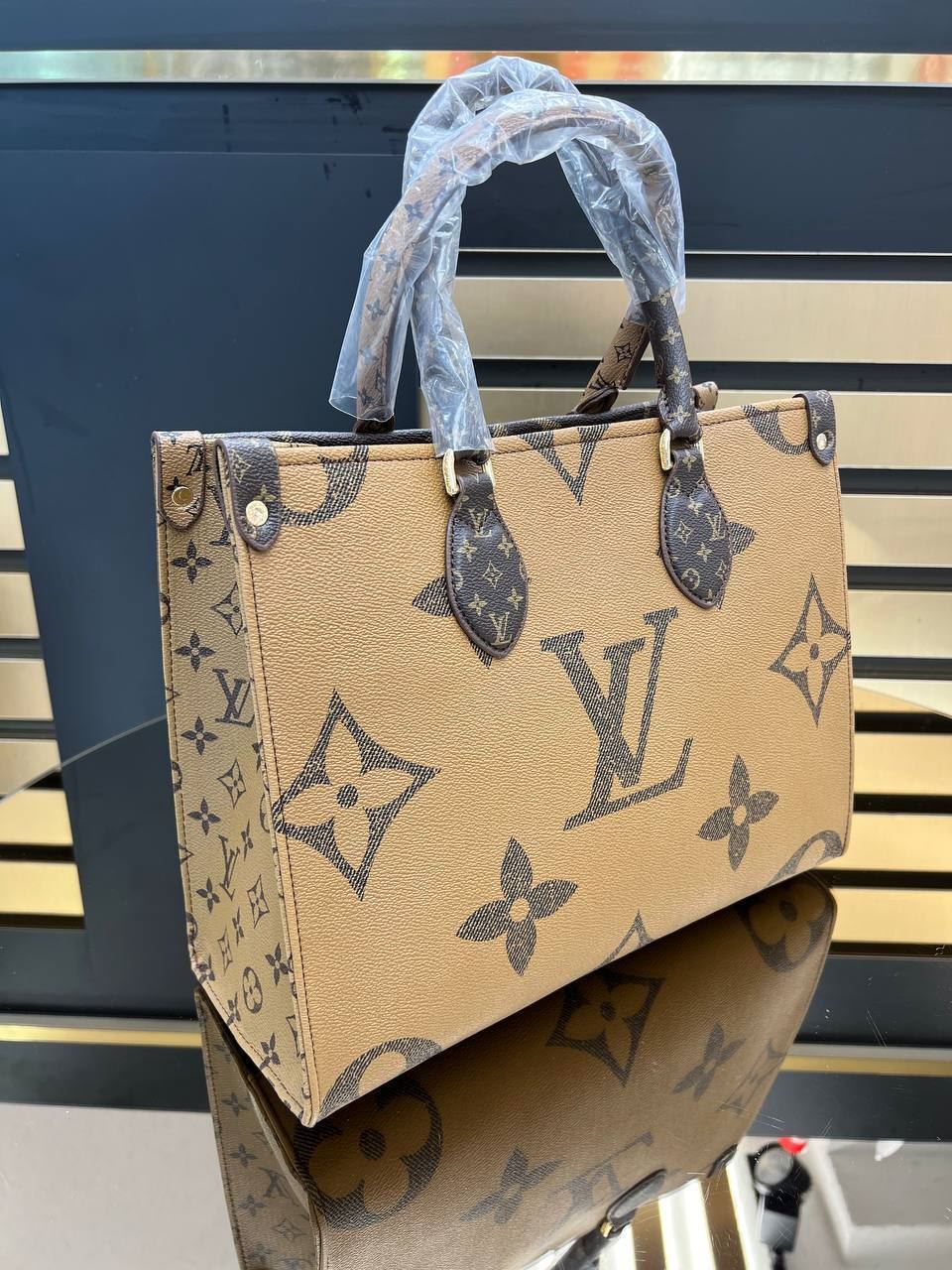Bolso On the go Louis Vuitton - Imagen 4
