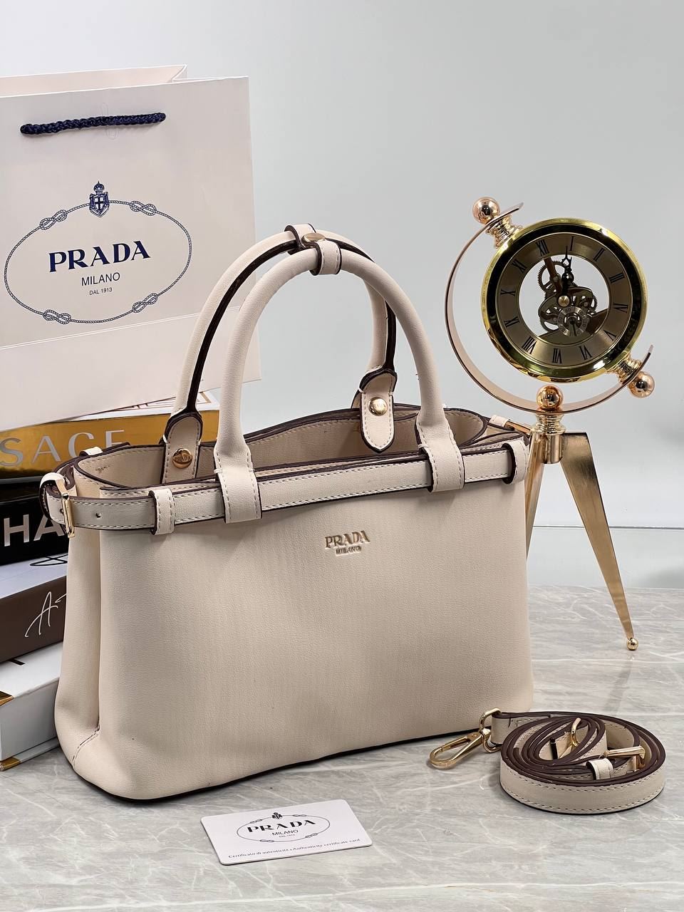 Bolso pequeño Prada Buckle - Imagen 2