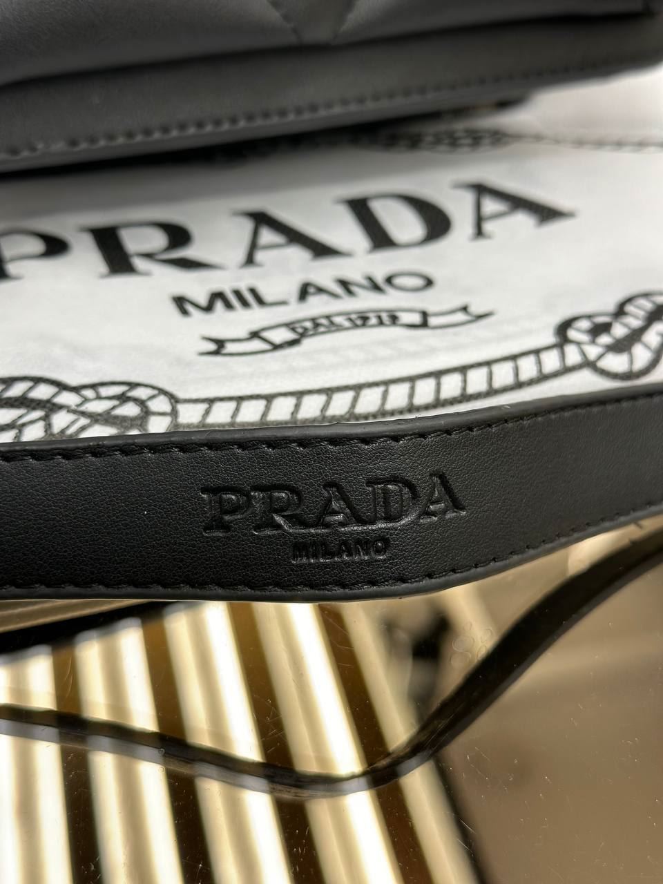 Bolso polipiel Prada - Imagen 8