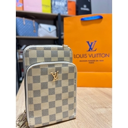 Bolso porta móvil Louis Vuitton - Imagen 1