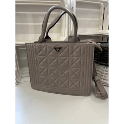 Bolso Prada acolchado - Imagen 1