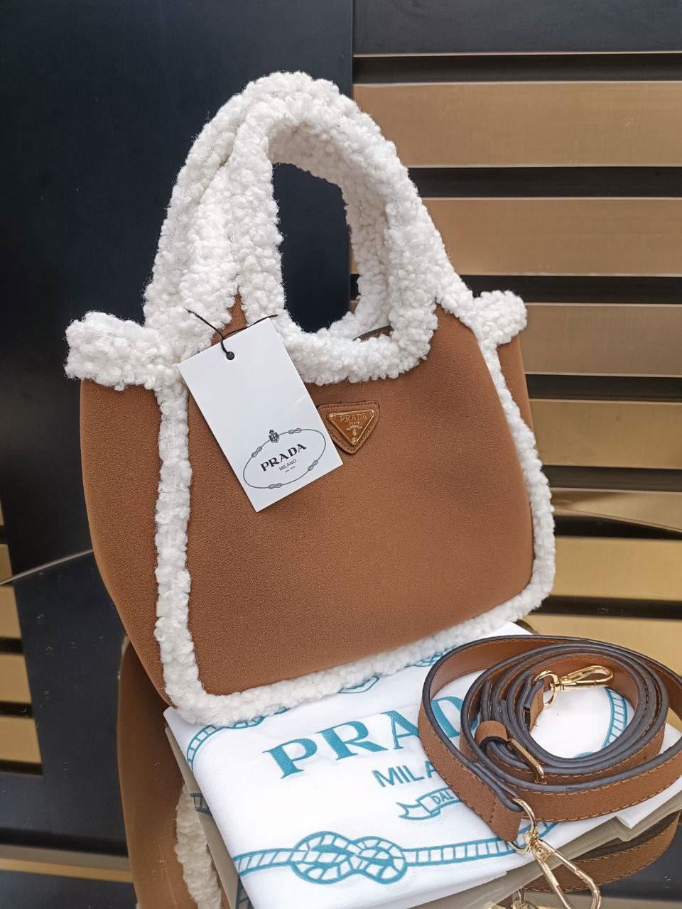Bolso Prada mini Borrego - Imagen 4