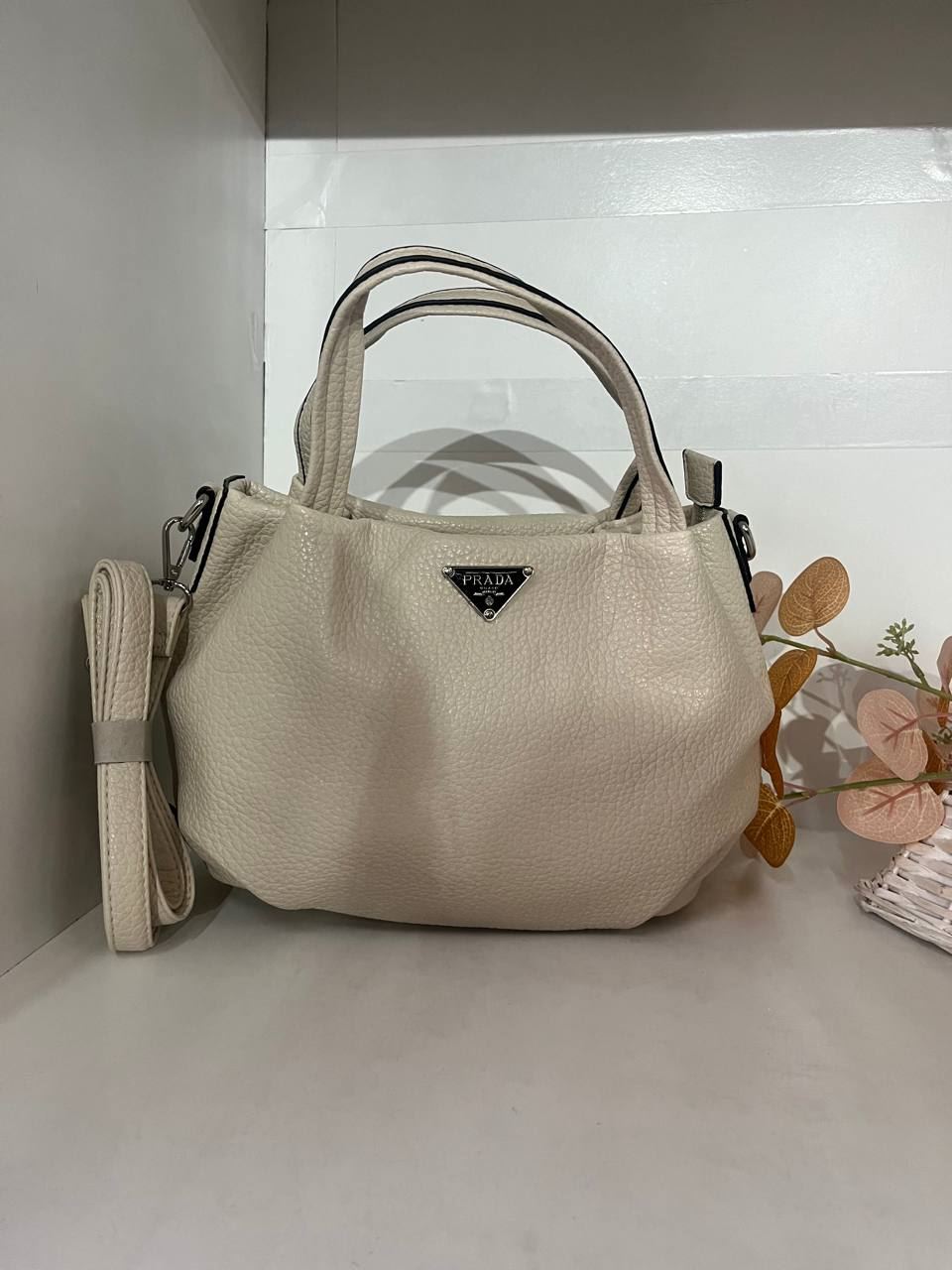Bolso Prada polipiel - Imagen 2