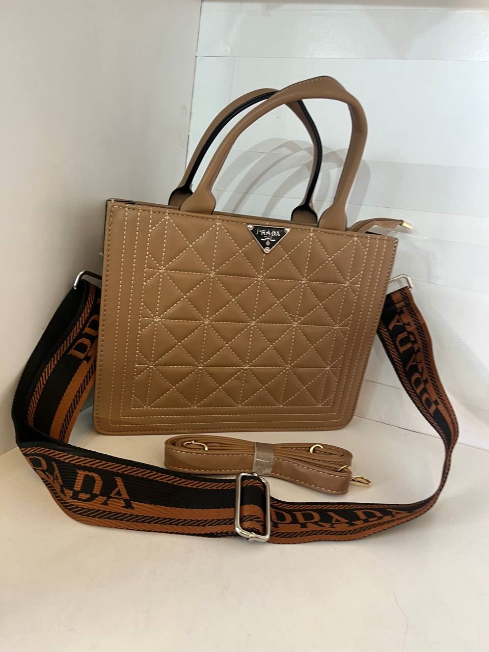 Bolso Prada polipiel - Imagen 2