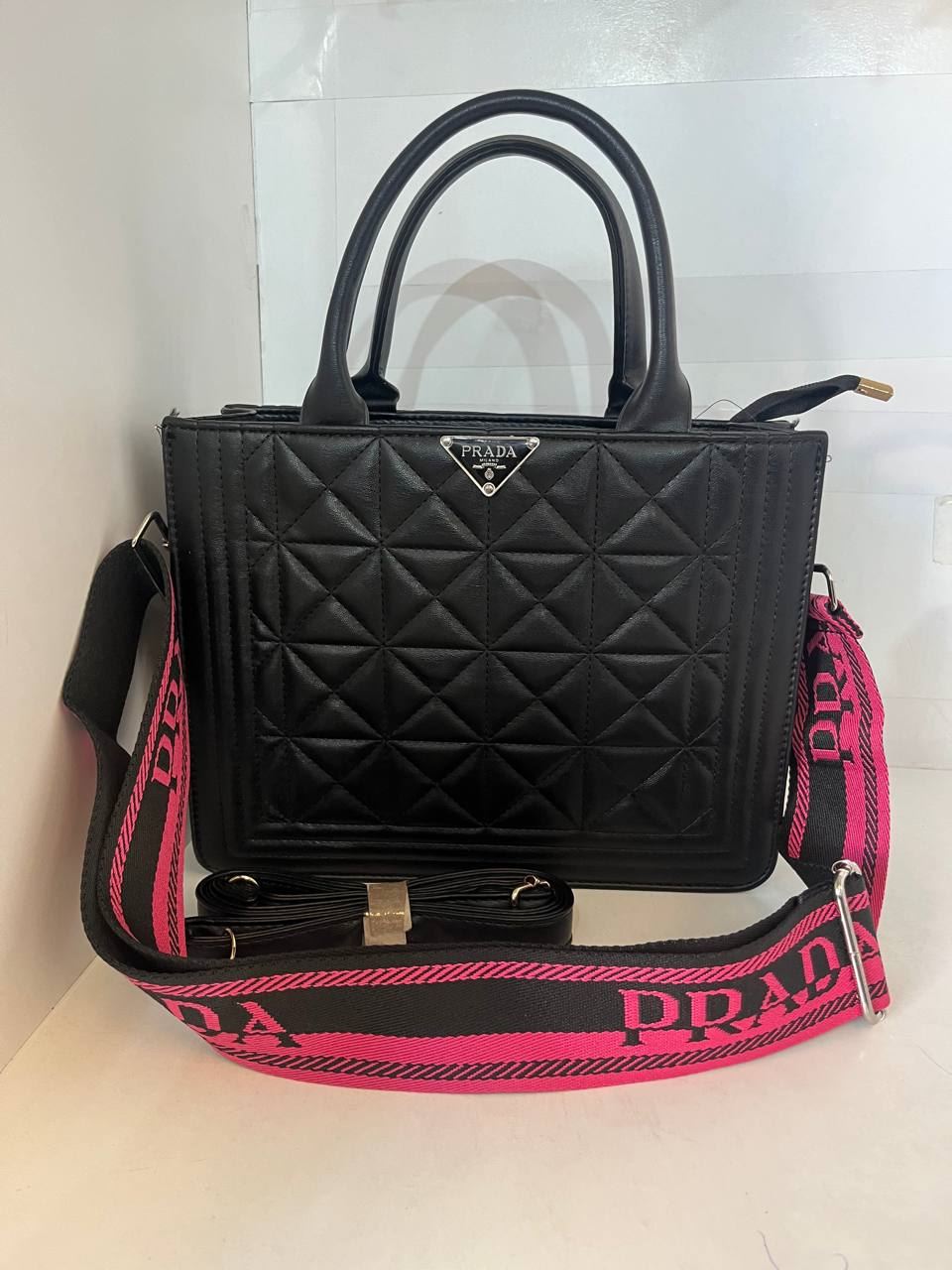 Bolso Prada polipiel - Imagen 4