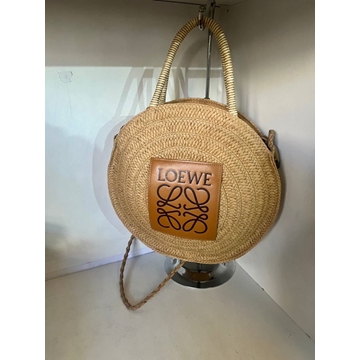 Bolso redondo de Loewe - Imagen 1