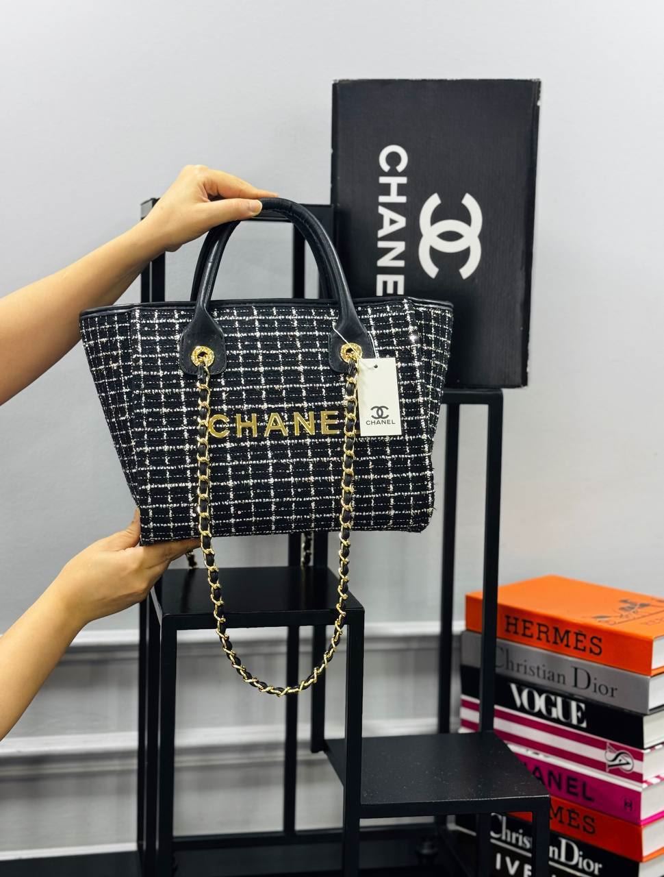 Bolso Shopping Chanel - Imagen 1