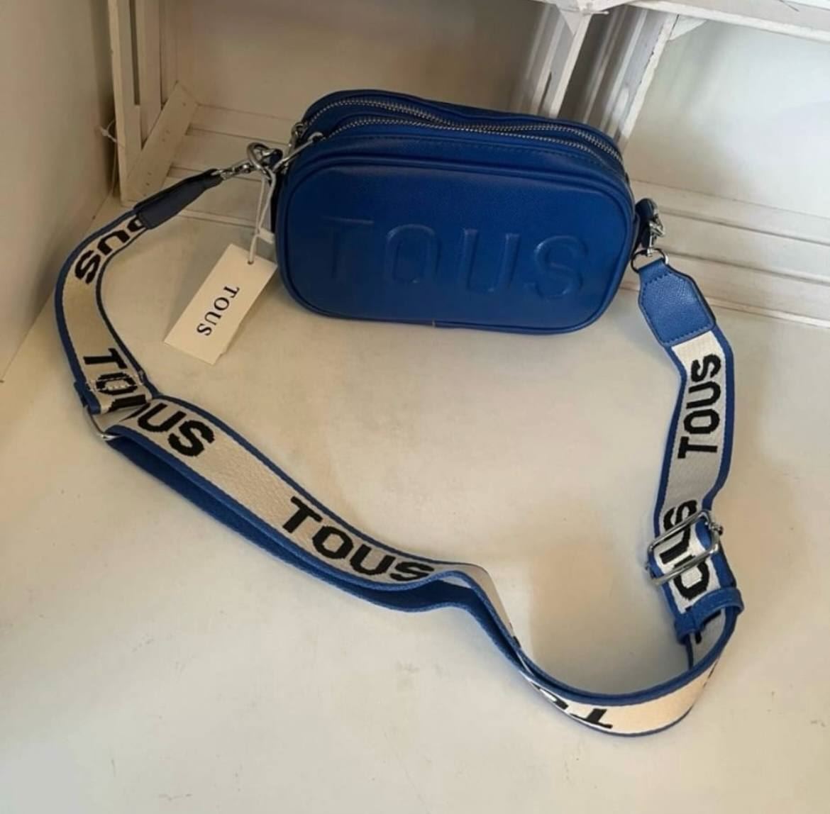 Bolso Tous con letras en relieve - Imagen 1