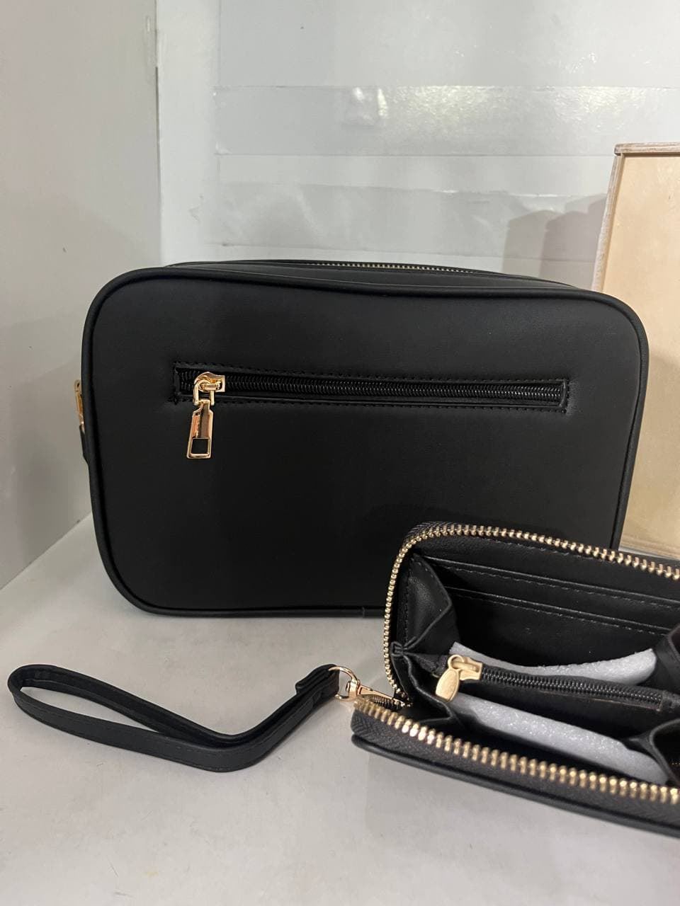 Bolso y cartera Calvin Klein - Imagen 2