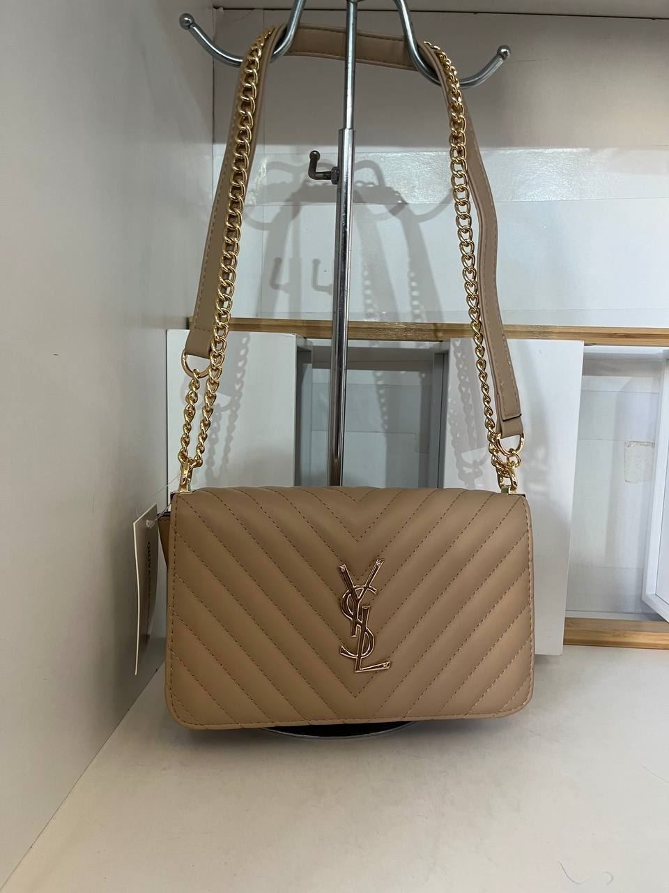 Bolso Yves Saint Lauren rigido - Imagen 3