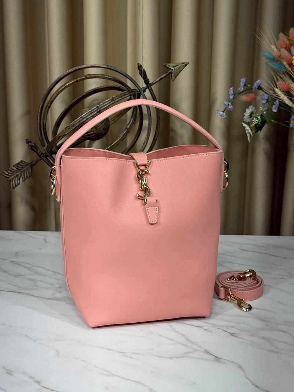 Bolso Yves Saint Laurent de dos piezas - Imagen 6