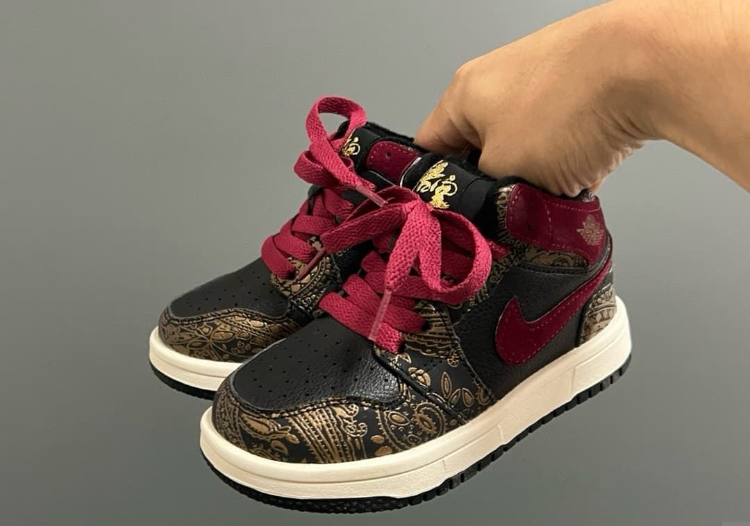 Bota Air Jordan 1 Low infantil - Imagen 1