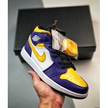 Bota Air Jordan 1 Mid Los Lakers - Imagen 1