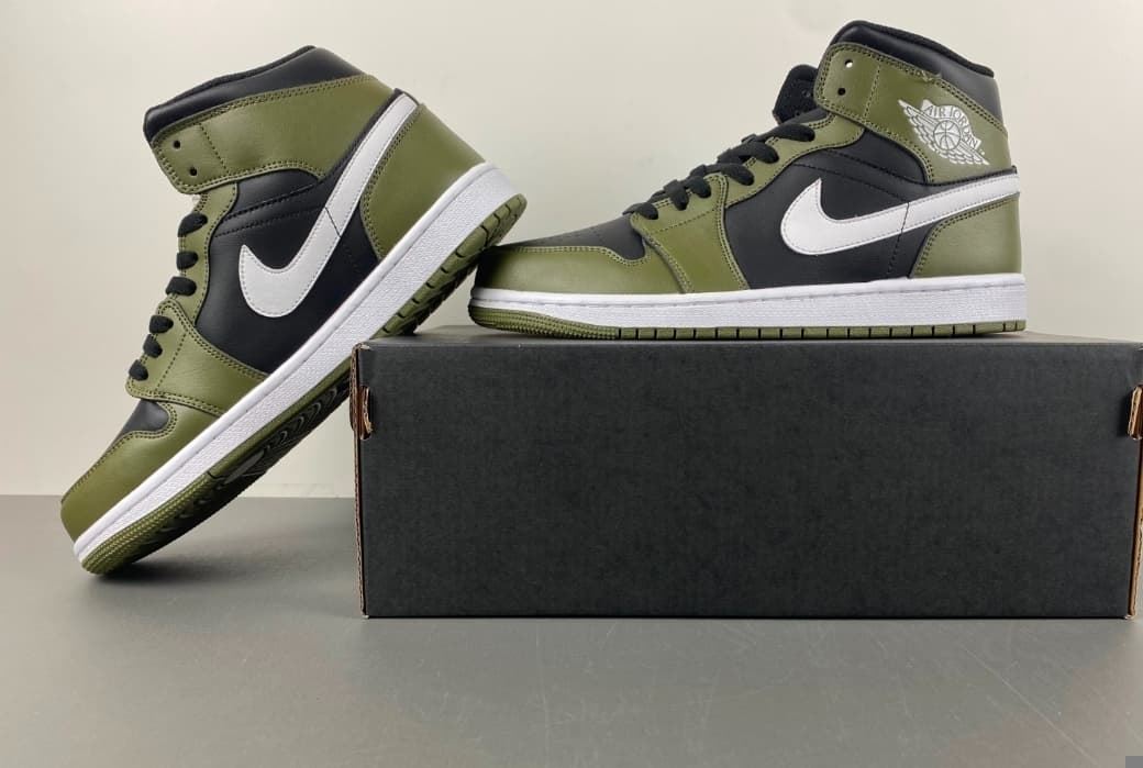Bota Air Jordan 1 Mid - Imagen 2