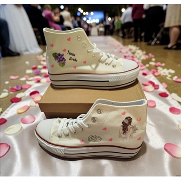 Bota Converse boda novia de espaldas - Imagen 1