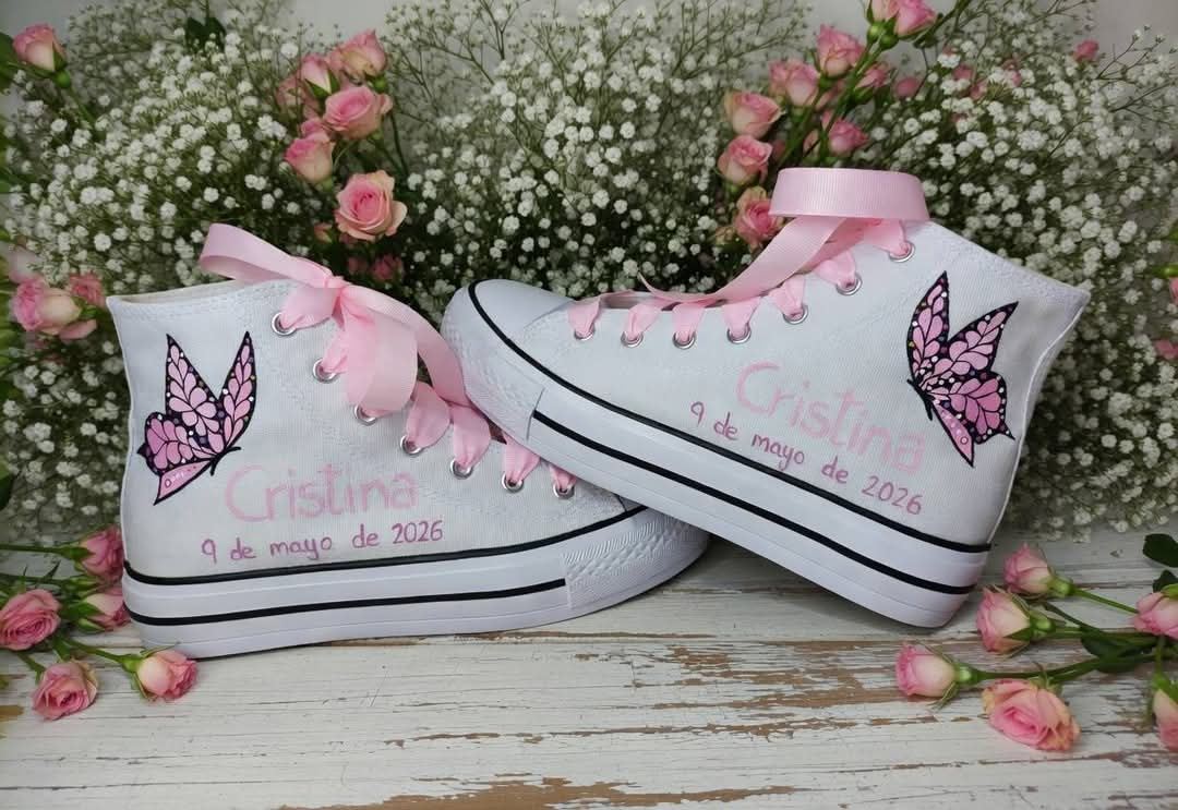 Bota Converse  Chuck Taylor con mariposa - Imagen 1