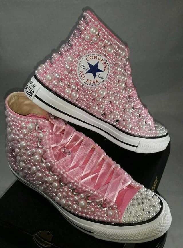 Bota Converse Chuck Taylor con perlas decoradas - Imagen 1