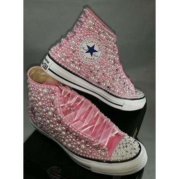 Bota Converse Chuck Taylor con perlas decoradas - Imagen 1