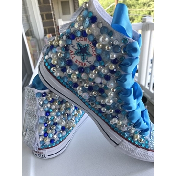 Bota Converse Chuck Taylor con perlas y lazo de seda - Imagen 1