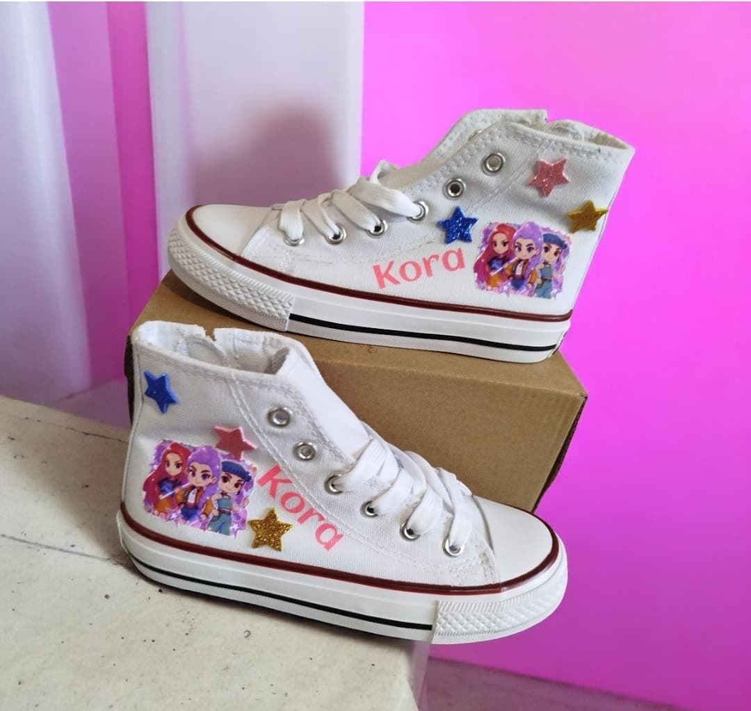 Bota Converse Chuck Taylor guerreras K-Pop con estrellas - Imagen 1