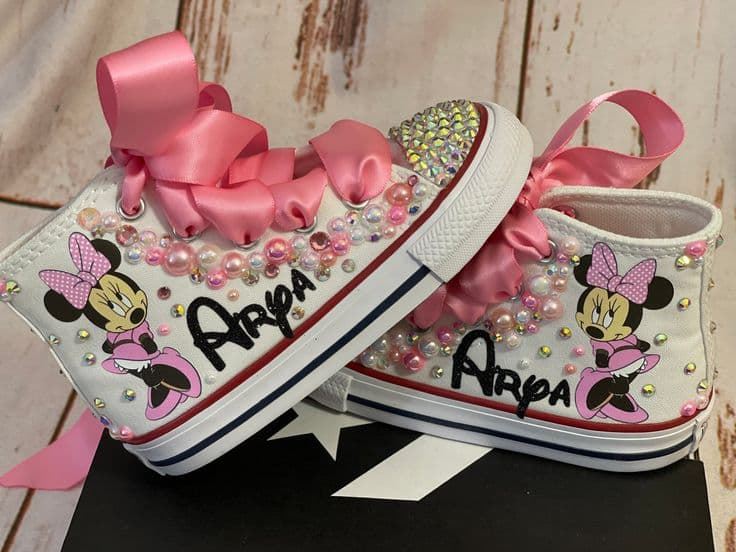 Bota Converse  Chuck Taylor Minnie con perlas - Imagen 1