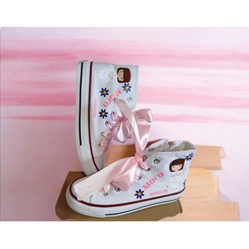 Bota Converse Chuck Taylor Niña comunión con flores violetas - Imagen 2