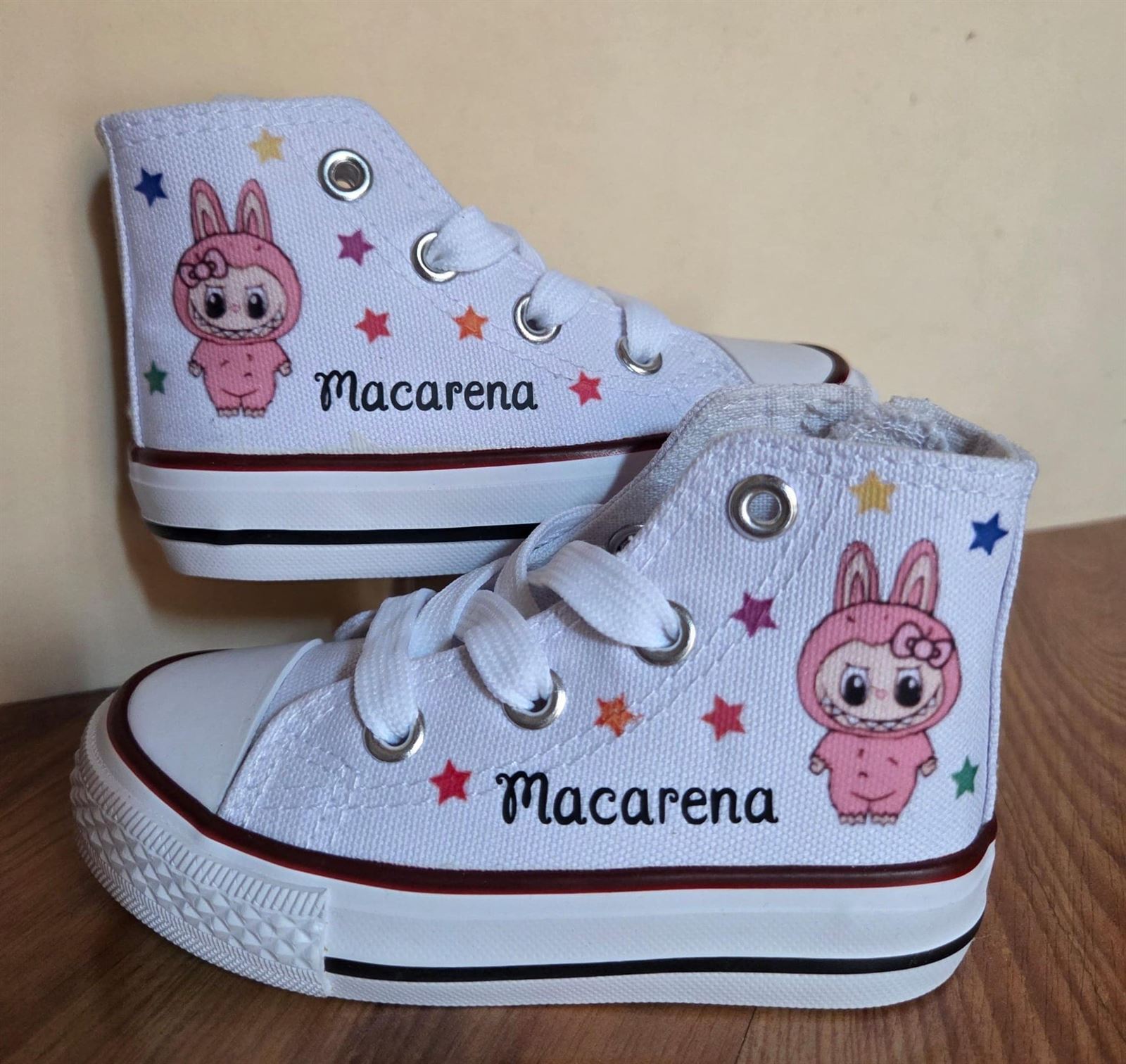 Bota Converse personalizada La Bubu - Imagen 2