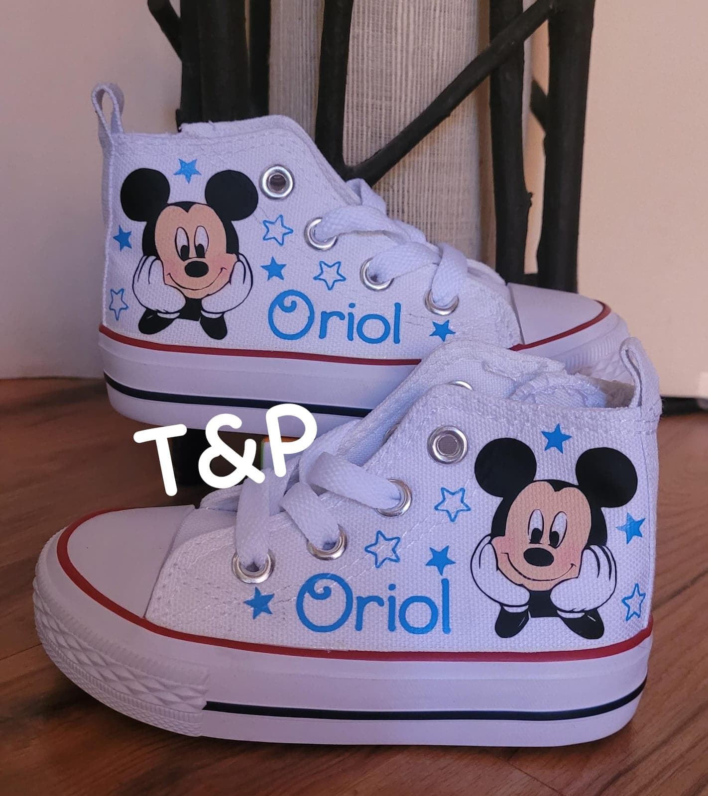 Bota Converse personalizada Mickey Mousse - Imagen 1