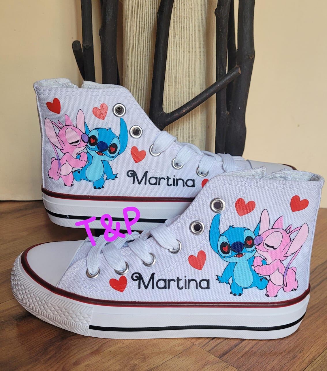 Bota Converse personalizada Stich y Ángel - Imagen 2