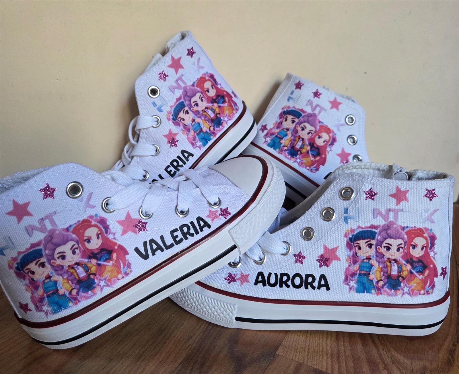 Bota Converse personalizadas guerreras K-Pop - Imagen 1