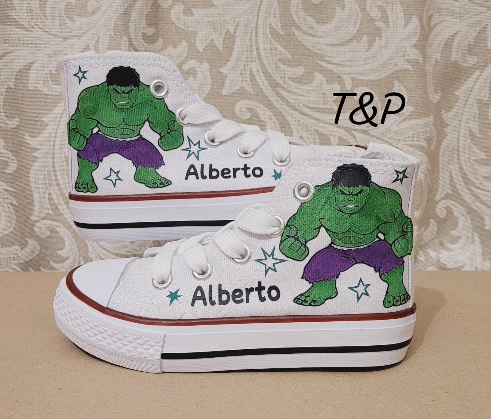 Bota Converse personalizadas Hulk - Imagen 1