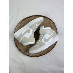 Bota Jordan beige - Imagen 1