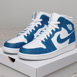 Bota Jordan Mid 1  con cristales personalizados - Imagen 1