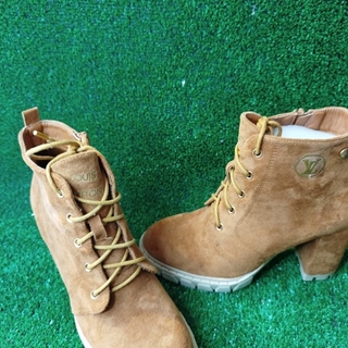 Bota Louis Vuitton  oferta - Imagen 2