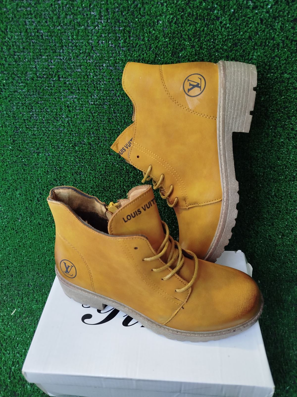 Bota Louis Vuitton oferta - Imagen 1