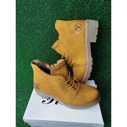 Bota Louis Vuitton oferta - Imagen 1