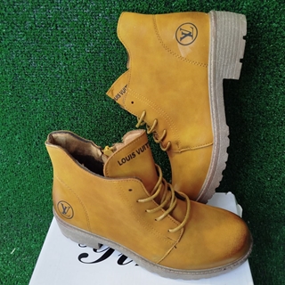 Bota Louis Vuitton oferta - Imagen 1