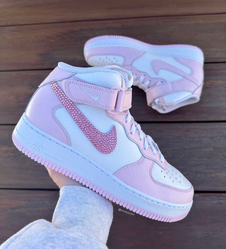 Bota Nike Air force 1 Mid rosa - Imagen 1