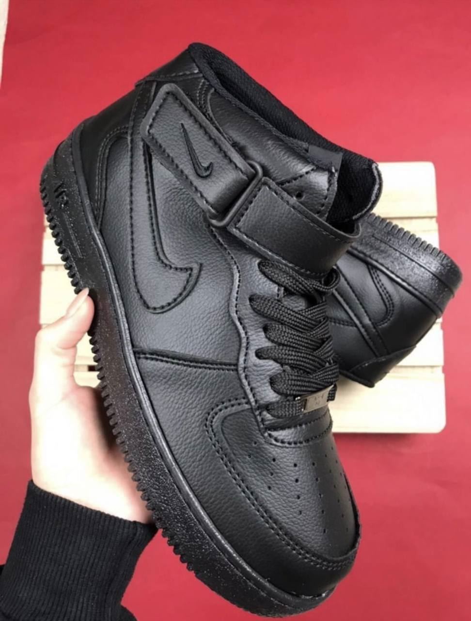 Bota Nike Air Force One 07 Mid - Imagen 1