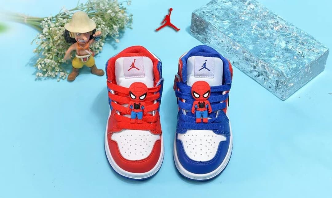 Bota Nike Air Jordan 1 Mid Spiderman - Imagen 2